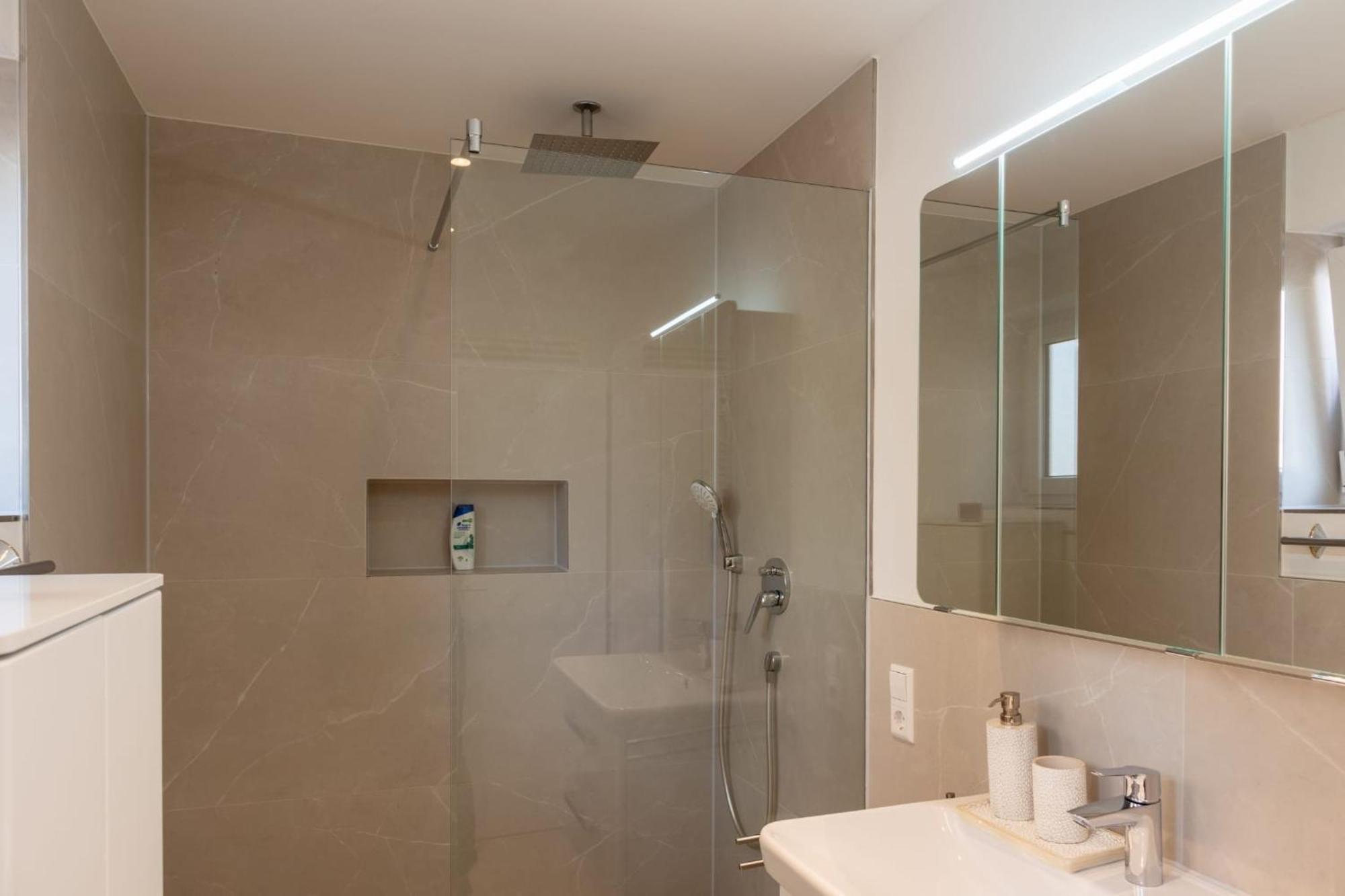 Mega Lux Apartment Esslingen am Neckar Ngoại thất bức ảnh